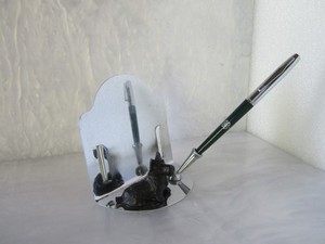 RARE SUPER CUTE ANTIQUE CHROME METAL SCOTTISH TERRIER FIGURAL PEN & CARD HOLDER