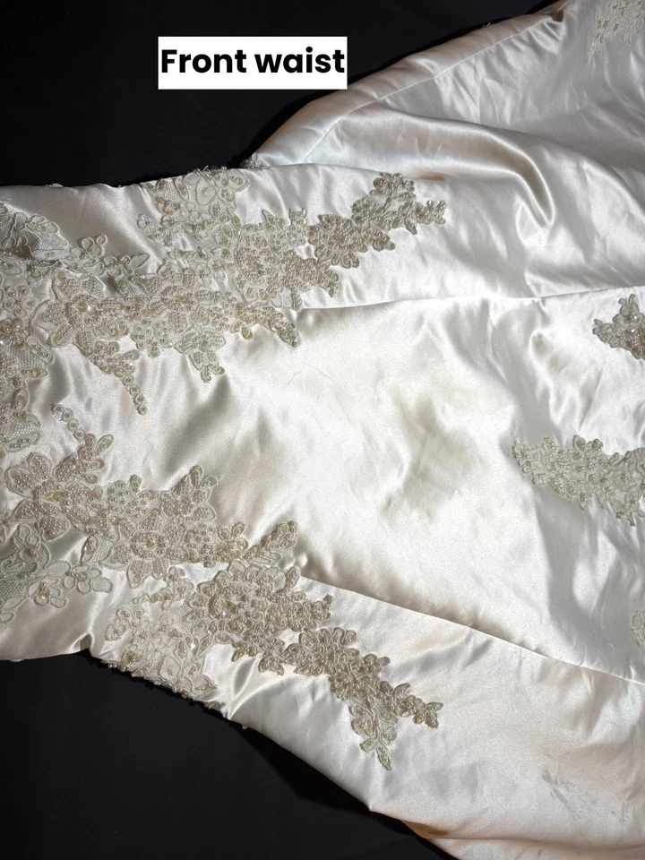 Vestido de Boda Tren XS De Colección Años 90 Y2K Miguel Ángel Marfil Encaje Cuentas Hombro Descubierto XS Foto 4 de 4