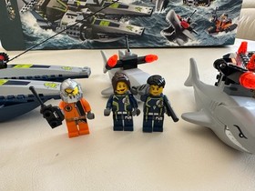 LEGO Agents Mission 4 Speedboat Rescue (8633) - Complete in Excellent Condition