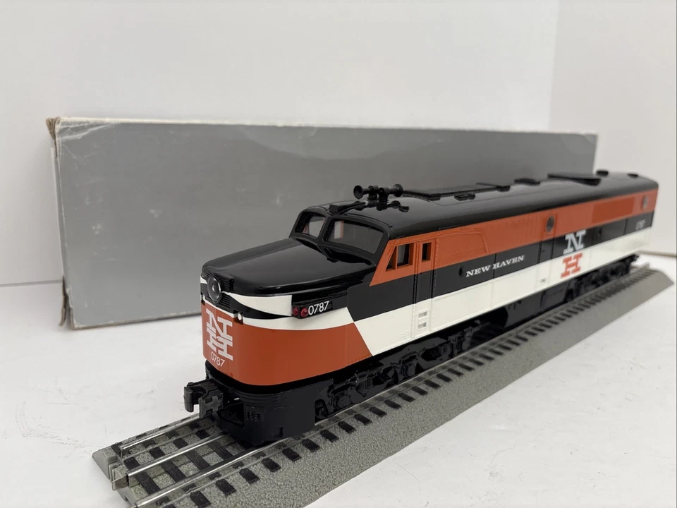 Williams Alco PA-1 New Haven Unpowered O Scale Diesel Locomotive #0787 EXCELLENT - Image 4 of 4