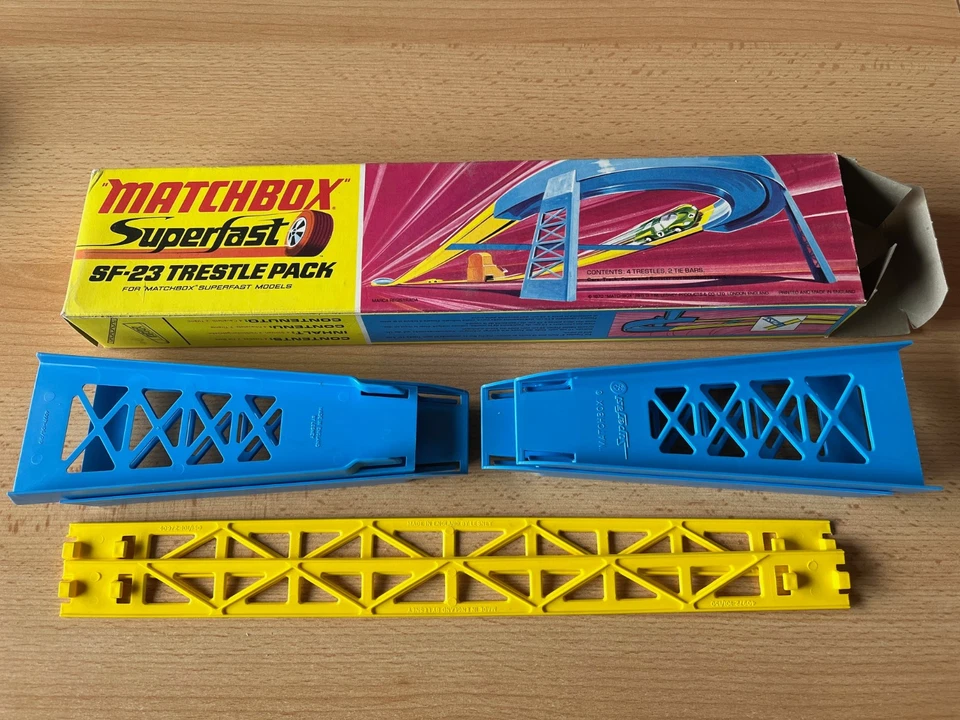 MATCHBOX Vintage 70s Bahnzubehör SF-23 Trestle Pack OVP NEU - Bild 2 von 2