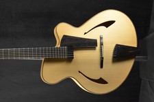 Eastman Pg2 Claudio Pagelli Signature Archtop Blonde Finish