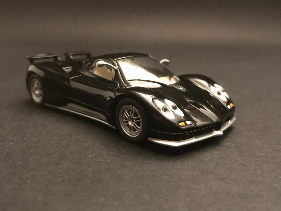 IXO MODELS - PAGANI Zonda C12S - RARE BLACK COLOR - Immagine 4 di 4