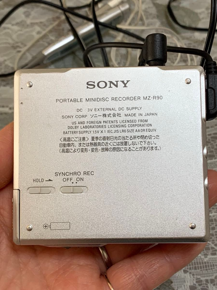 Sony MZ R90 Portable MiniDisc Recorder MD Walkman Silver Japan Model ...