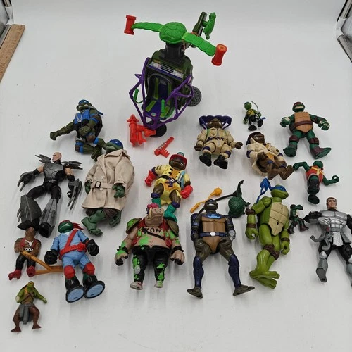 Lot of Vintage TMNT Action Figures Teenage Mutant Ninja Turtles Playmates 1990s