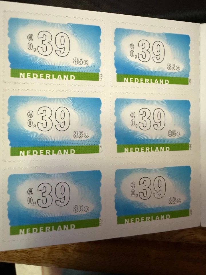 Netherlands stamp booklets 8 in total euro chang over some duel priced - Image 3 of 4