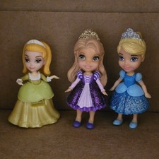 Disney Princess Figurines Set 3-3.5" Yellow Purple Blue Dresses Lot of 3