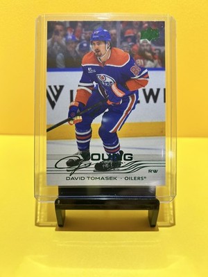 2025-26 Upper Deck Series 2 Holiday Easter Green Young Guns David Tomasek #481