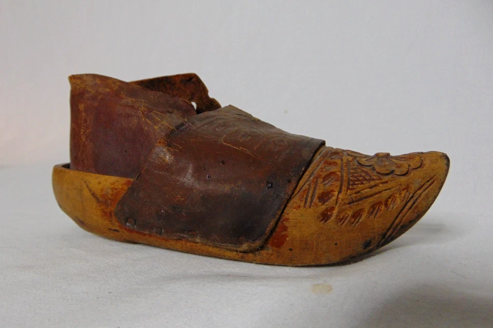 Antique Wood And Leather Childs Shoes French Carved Sabots Tooled Small Clogs - Image 4 of 4