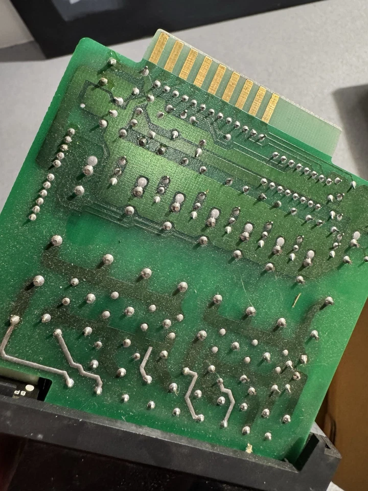 GE Fanuc IC610MDL179A 115/230VAC Output Module – 8 Circuits – Series One - Image 4 of 4