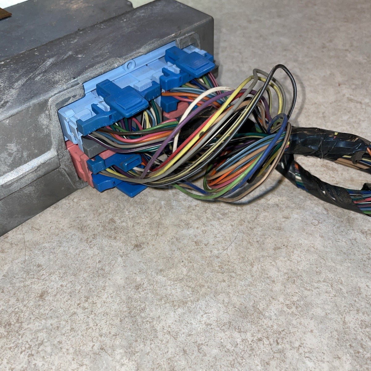 1999 SATURN S SERIES ECU ECM AT ENGINE COMPUTER CONTROL MODULE