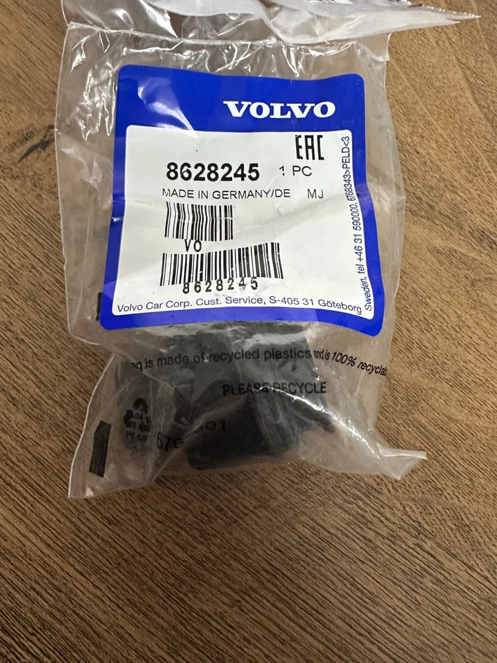 BRAND NEW VOLVO C70 MK1 Indicator Bulb Socket 8628245 NEW GENUINE Foto 2 de 4