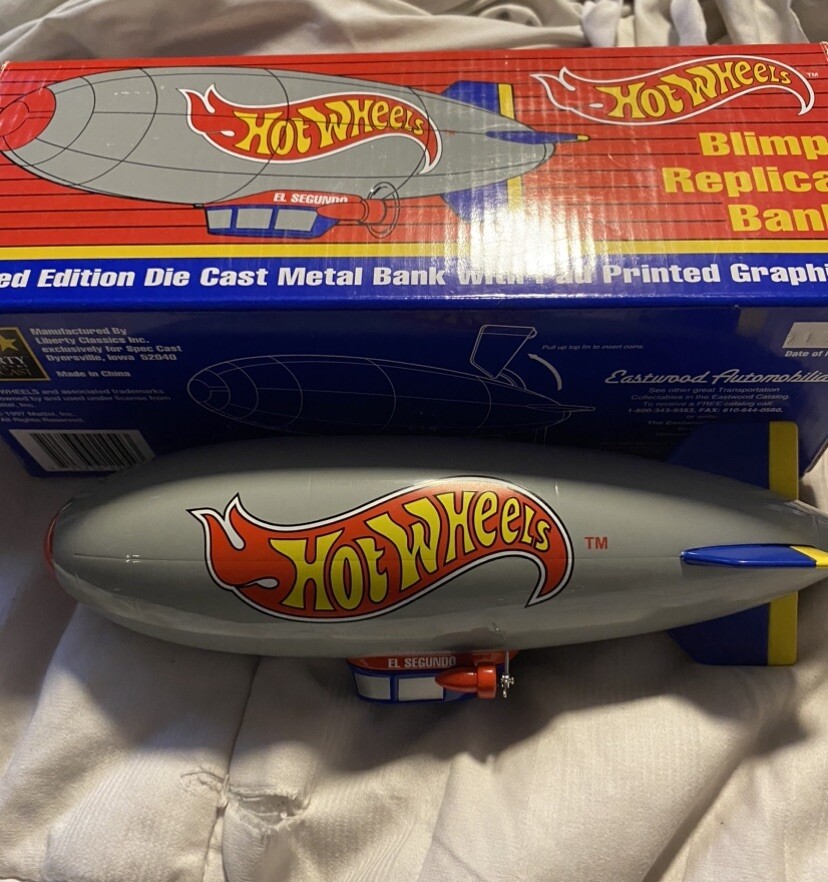 ホットウィール　ブリンプ　Hot Wheels Blimp Amazon.com: Hot Wheels Fuji Blimp #249 on New Paint Style Card