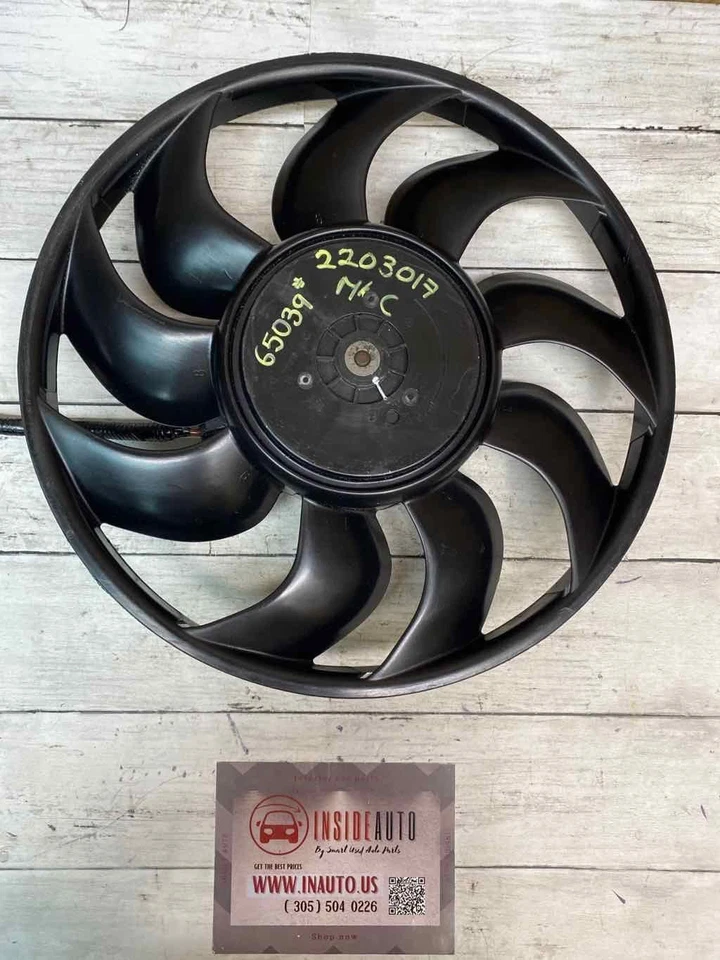 15 19 LINCOLN MKC VENTILADOR DE REFRIGERACIÓN ELÉCTRICO CONJUNTO DE MOTOR OEM EJ738C607AD Foto 2 de 4