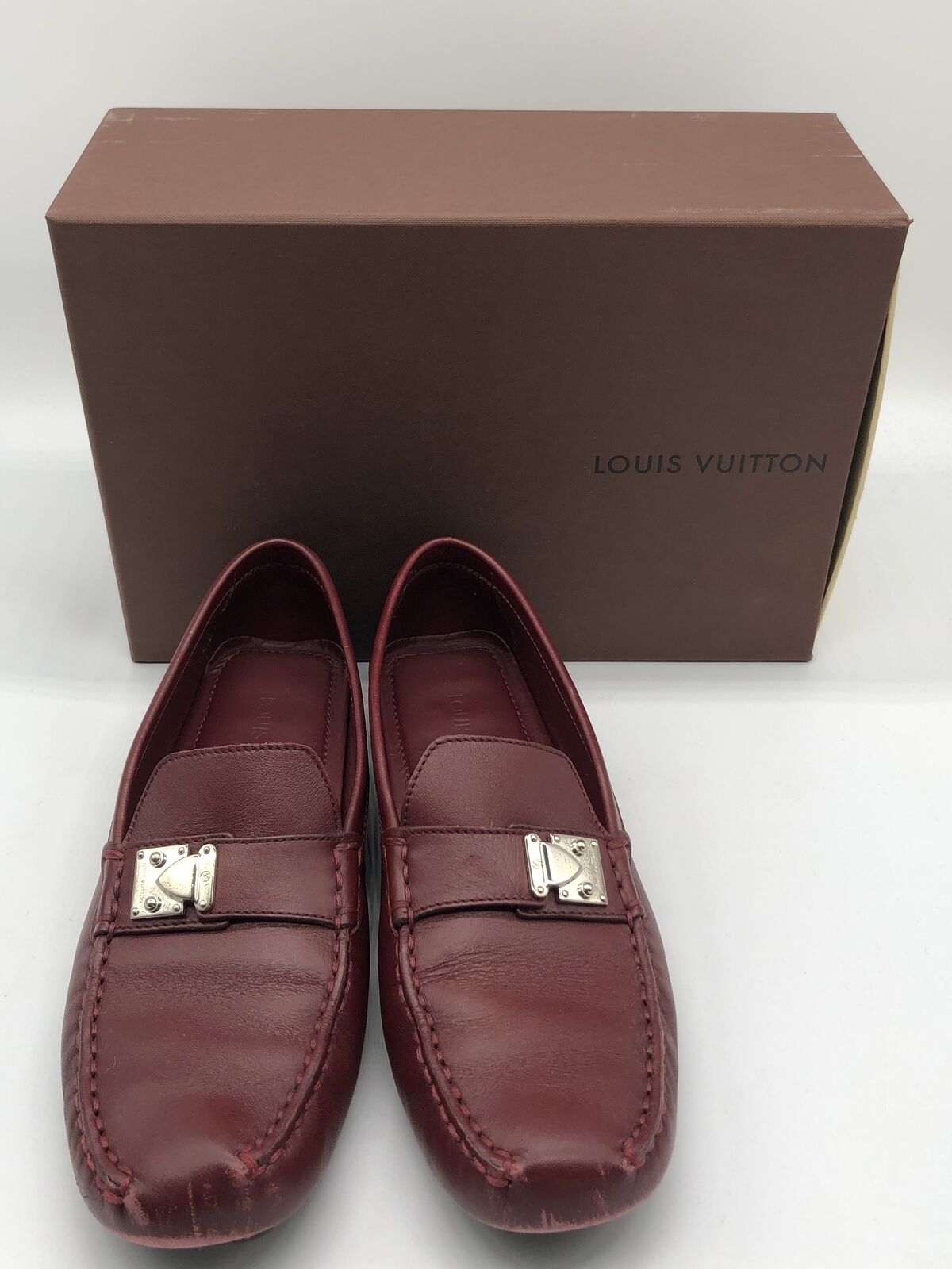 Louis Vuitton LV Isola Flat Mule Red. Size 38.0