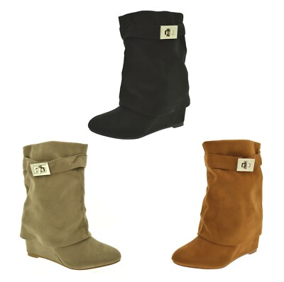 stivaletti scamosciati con zeppa