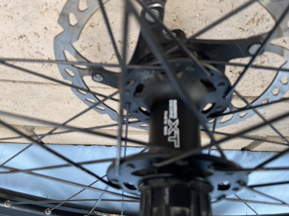 Shimano XT MountainBike Wheels 26” 135mm Rear X 100mm Front Mavic 717