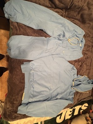 Light Blue Nike Set Size Medium. Brand New Never Worn.