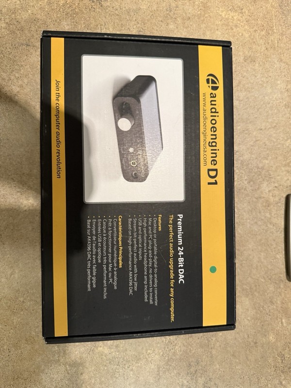 Audioengine D1 24-Bit Desktop Headphone Amplifier & DAC