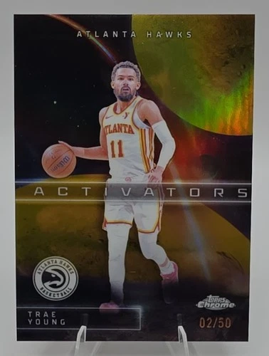2025 Topps Chrome Trae Young Refractors Gold (RAW)