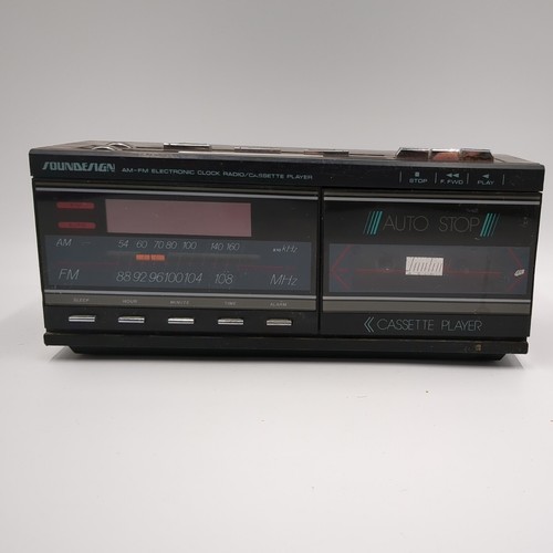Soundesign 3838WAL AM/FM Cassette Player Alarm Clock Radio RARE Vintage