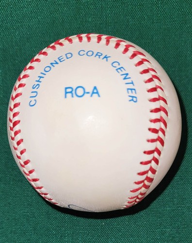 TONY OLIVA SIGNED OFFICIAL AMERICAN LEAGUE BASEBALL COA OLD PRO GALLERY - Picture 5 of 7