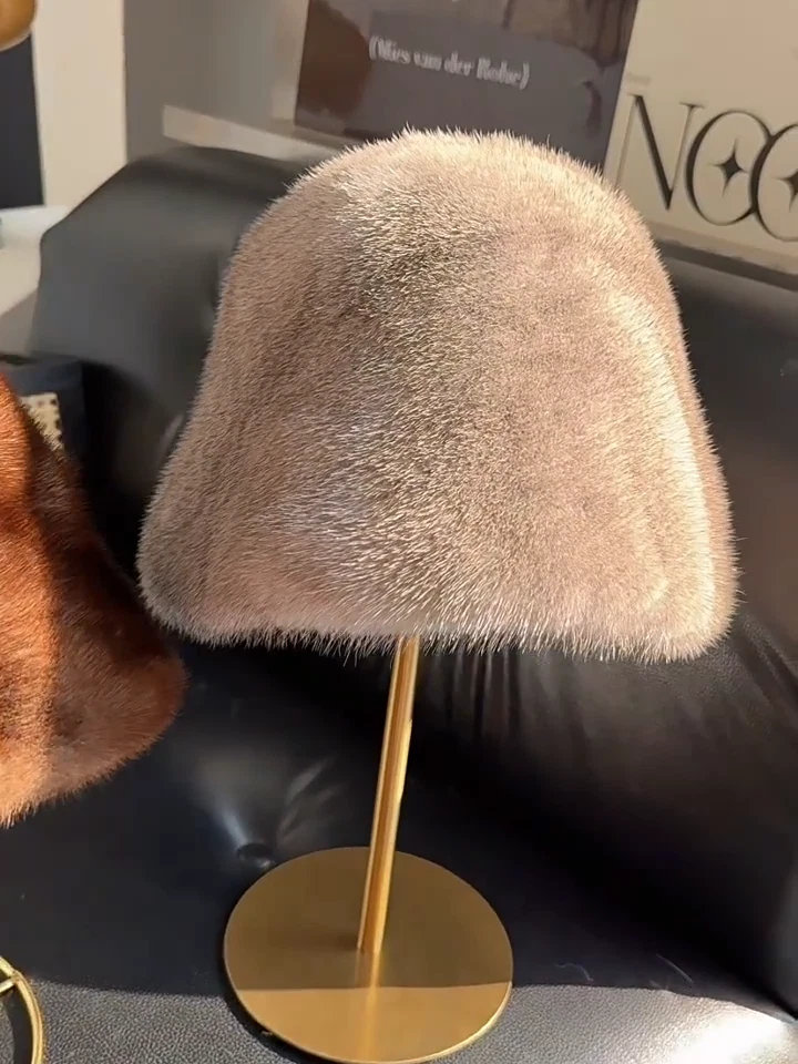 Sombrero de piel de visón de piel entera real para mujer Sombrero de cubo Sombrero de bombín Gorros Gorra Foto 2 de 4
