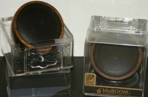 TRIPLE C | Altavoz blueBOOM MADERA DE NOGAL BLUETOOTH NUEVO ASN624W6 RARO AZUL EE. UU. - Imagen 3 de 7