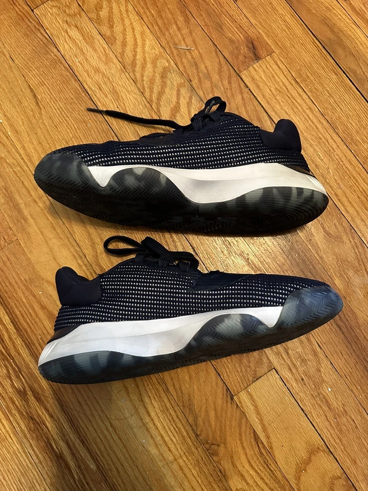 Men’s Adidas Pro Bounce Low Size 9 Navy blue And White - Image 3 of 4