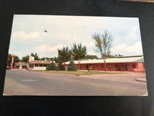 Vintage Postcard 1955 Conoco Motel Cafe Gas Station Grand Island Nebraska NE