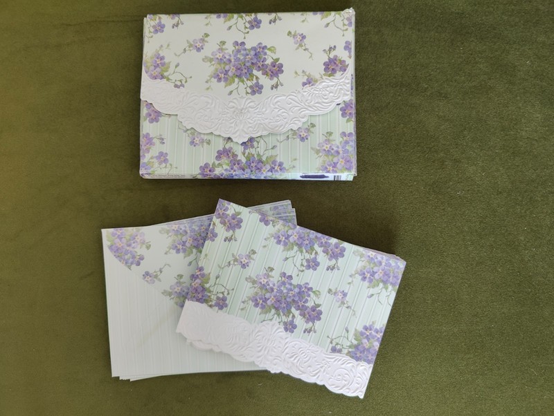 9 Carol Wilson Fine Arts Floral Embossed Blank Note Cards+Envelopes: Violets