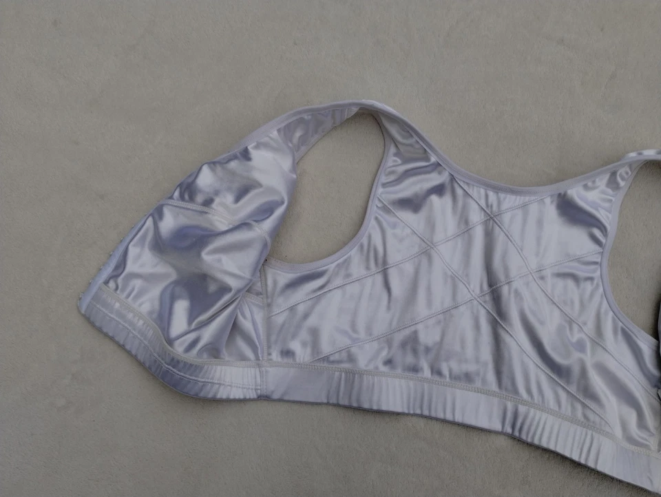 Sujetador deportivo de alto impacto Enell talla 6 minimizador blanco correa ancha Foto 3 de 4
