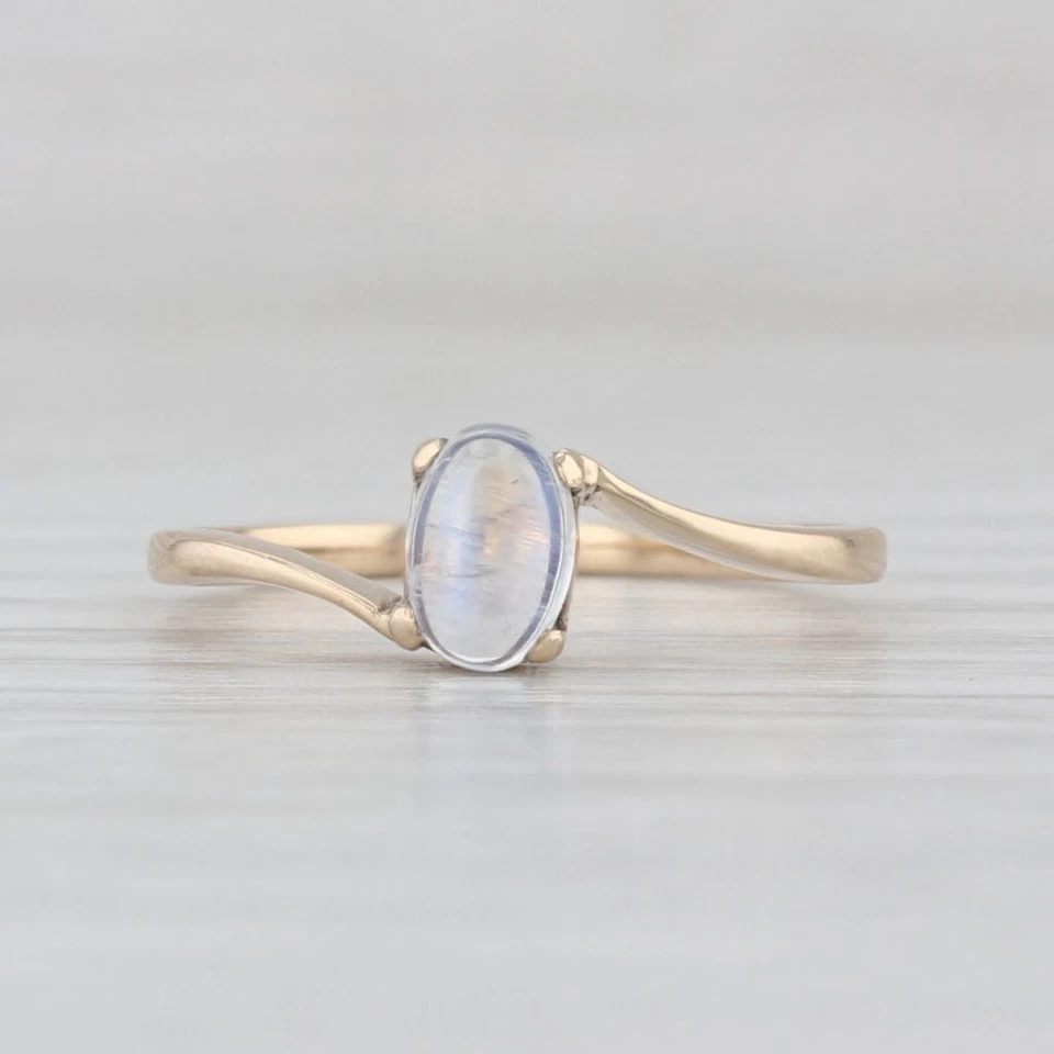 蓝色闪光月光石戒指 10k 黄金 尺寸 5.5 旁路椭圆形凸圆形单颗 — 第 2/4 张图片