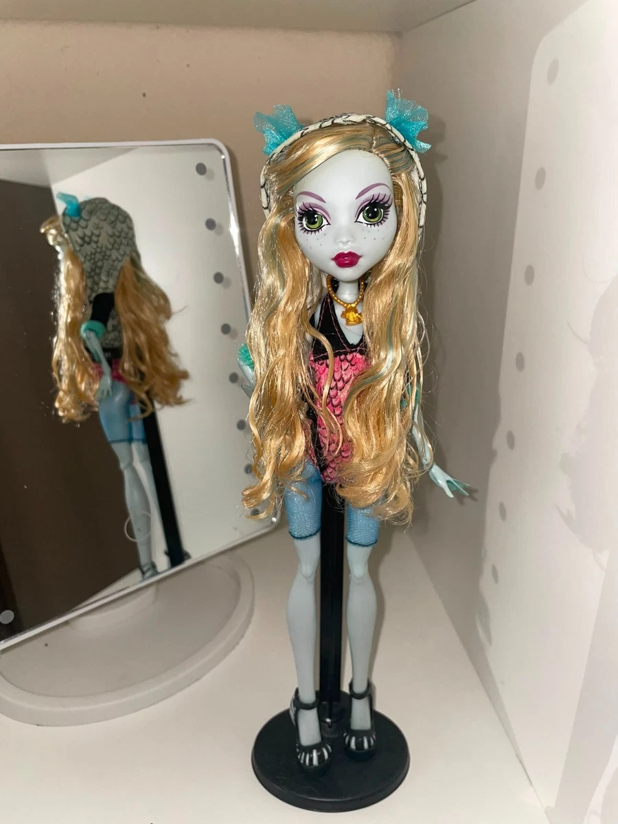 Monster High Lagoona Blue First Wave 2010 (elastic hips)