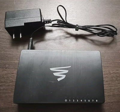 LUXUL XGS-1008 v2 8-Port Gigabit Switch And Power Supply