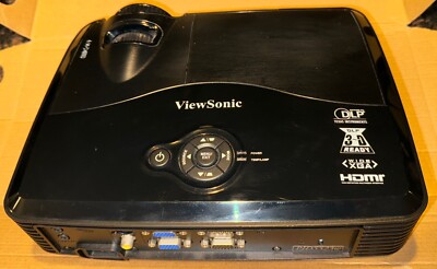 Used ViewSonic PJD5523w DLP Projector 720p, HDMI, 2700 Lumens (READ Description)
