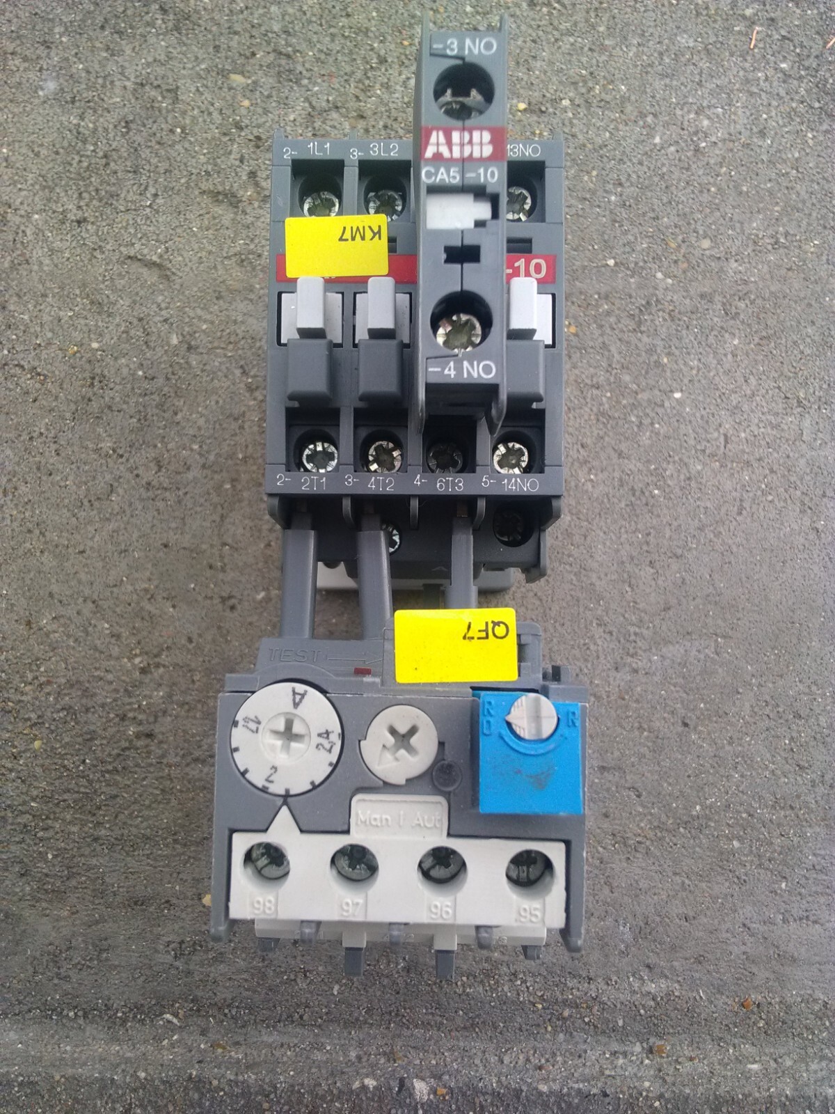 1 contacteur 26Amp ABB + thermique 1.7/2.4 Amp bobine 24v A9-30-10 ...