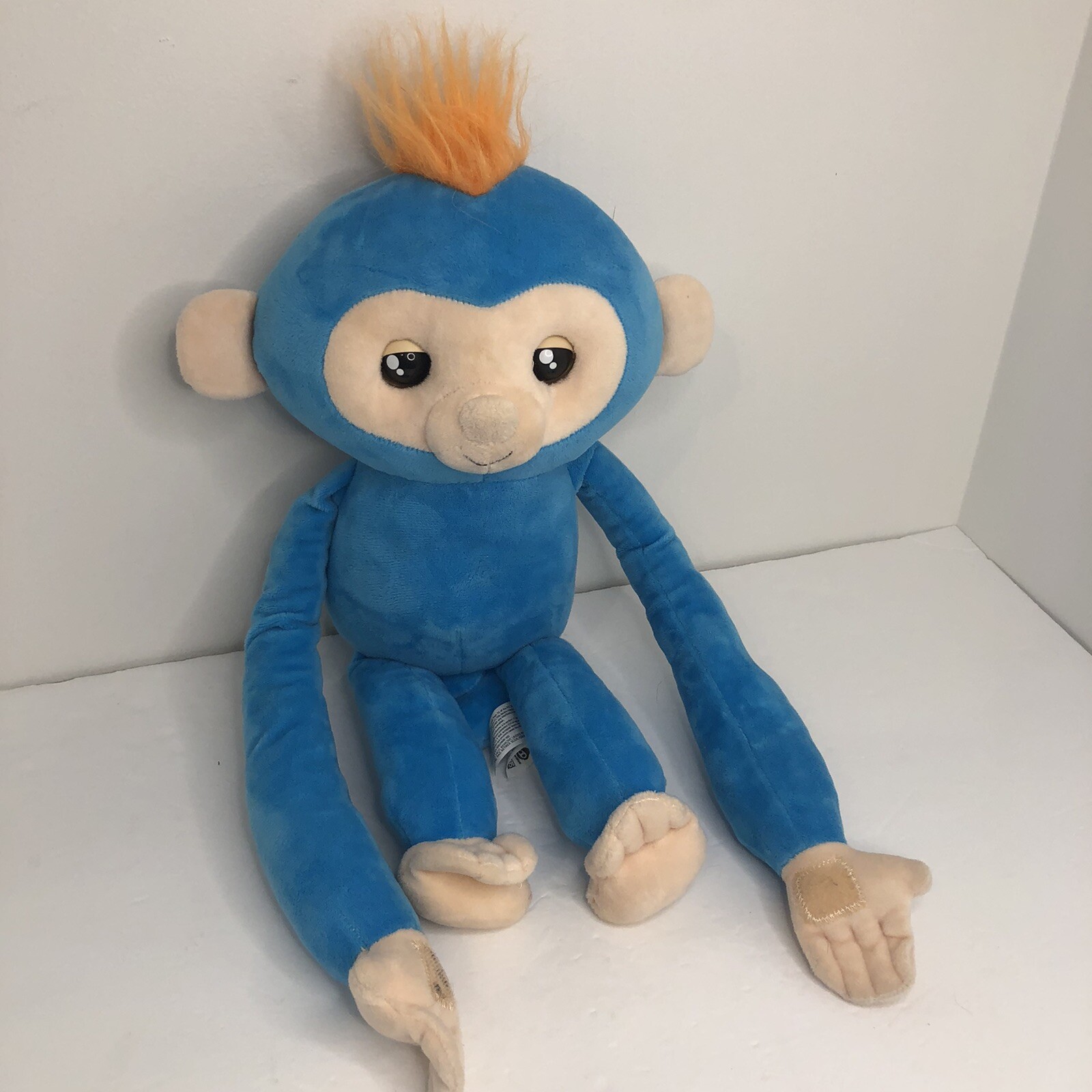 Fingerlings HUGS BORIS Blue Advanced Interactive Plush Baby Monkey