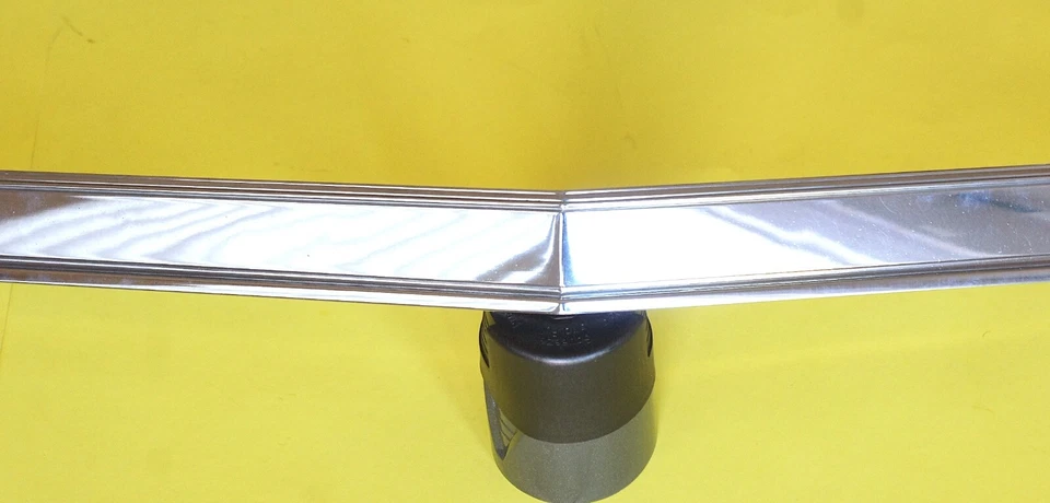 Cadillac Eldorado 1977 1978 OEM capó delantero barra de moldeo - 1610640 Foto 2 de 4