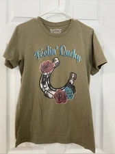 Women’s Feelin Lucky Tshirt Rowdy Crowd Size M Horse Shoe Green