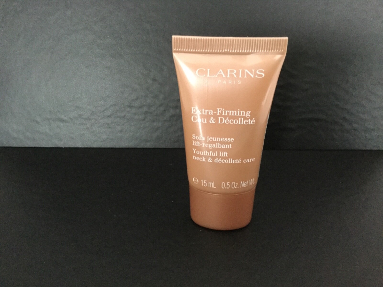 clarins youthful lift neck