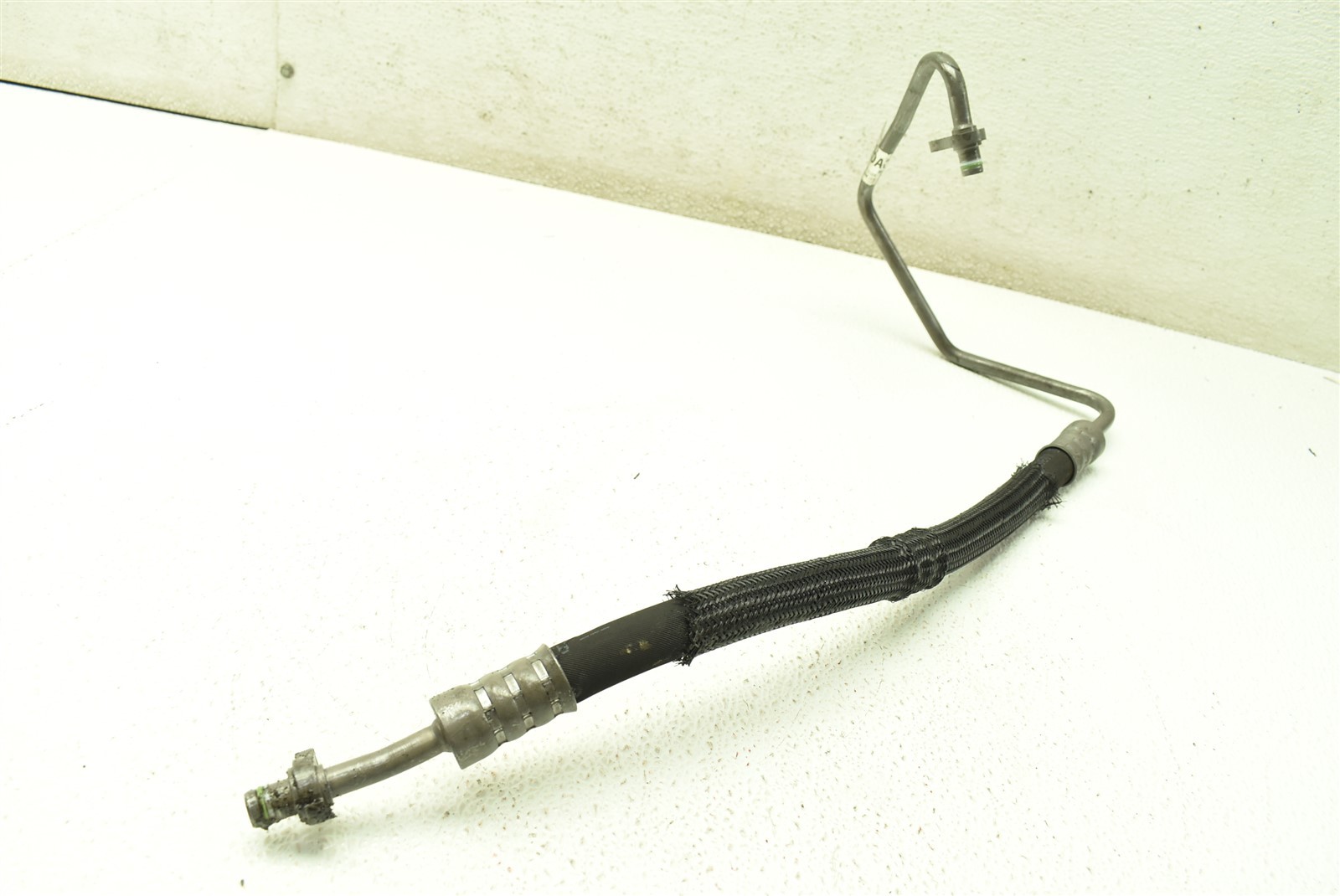 McLaren 570s Power Steering Pump Hose Line 13DA011CP 