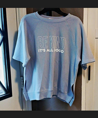 H&M Women s Blue Graphic Logo  Be Kind It s All Good  Sweatshirt M