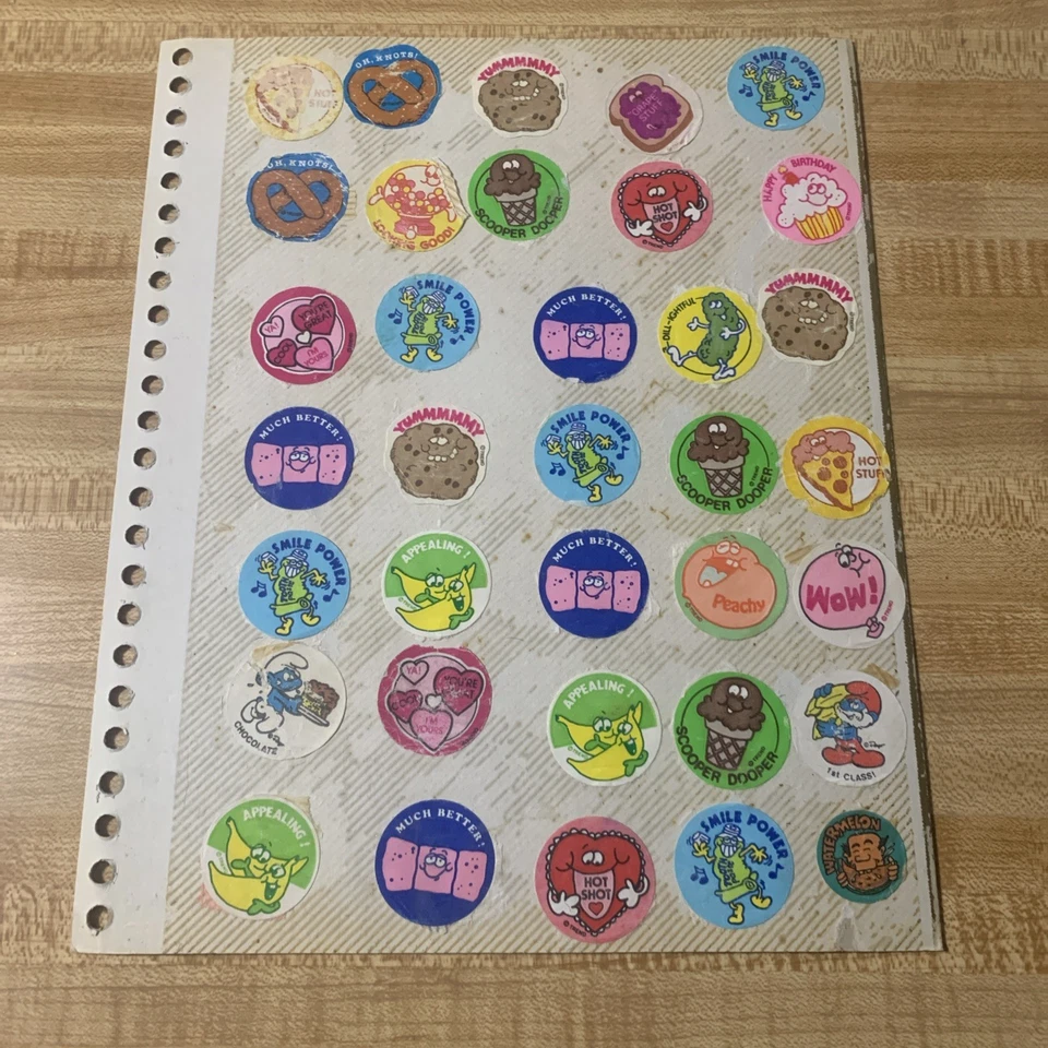 Lote de hojas de pegatinas vintage de 100+ pegatinas tendencia, pitufos, ET, ¡MÁS! Foto 2 de 4