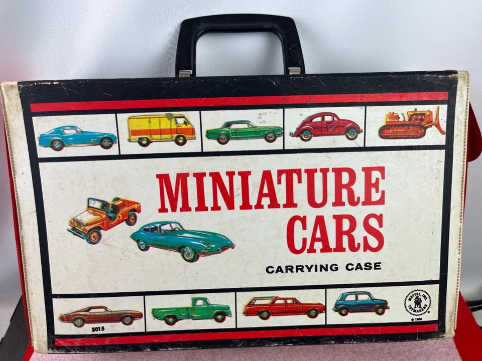 20 世纪 60 年代美泰微型汽车手提箱 - 可容纳 40 辆汽车(不含汽车) — 第 2/4 张图片