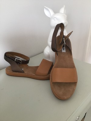 clarks romantic moon sandals