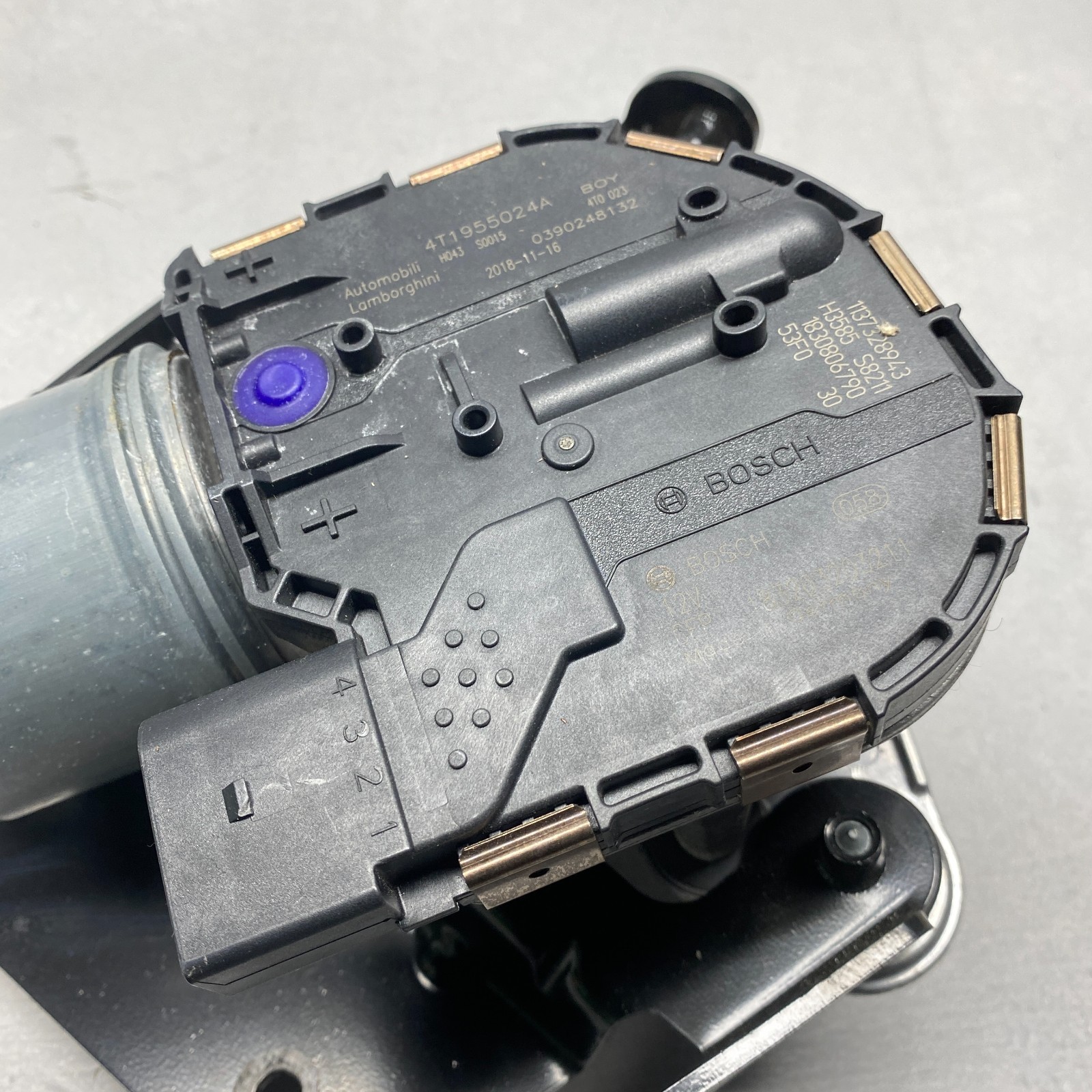 2019 Lamborghini Huracan LP580-2 Side Wiper Motor W/ Blade 4T1955024A
