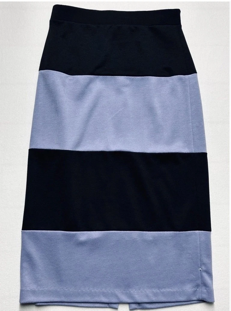 Pearl Lela Rose Soft 2 stretch Color-block Pencil Stripe Skirt navy periwinkle
Opens in a new window