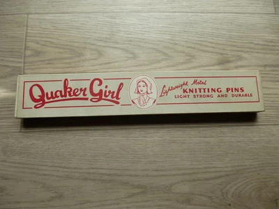 Boite de 24 Aiguilles à tricoter Quaker Girl , taille 4 (1/2) - 30 cm , métal - Photo 1/4