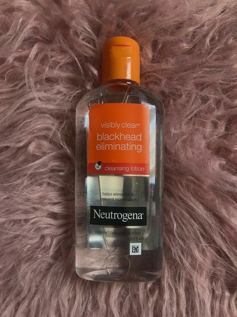 neutrogena visibly clear blackhead eliminating toner